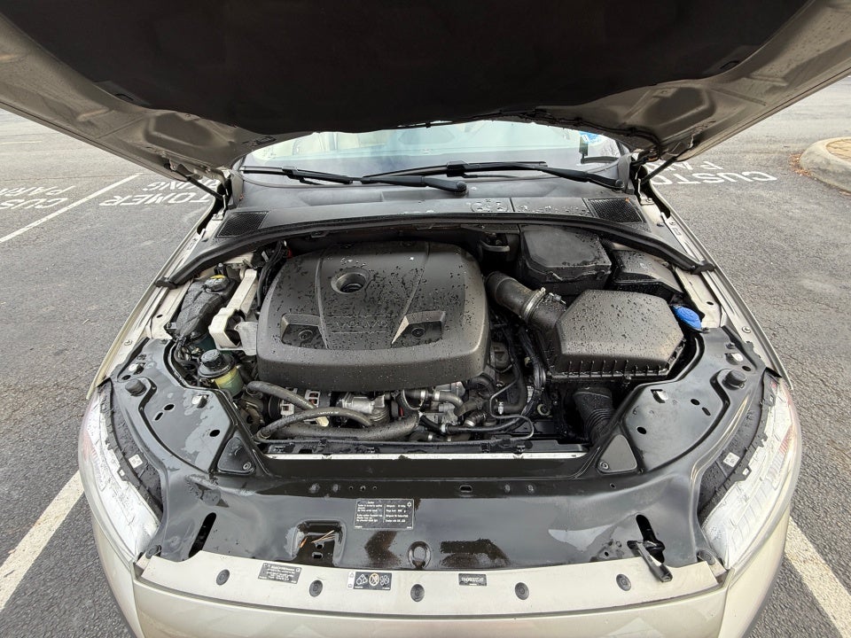 2016 Volvo XC70 T5 Drive-E Premier