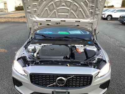 2024 Volvo S60 Recharge Plug-In Hybrid T8 Plus Dark Theme