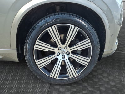 2022 Volvo XC90 T6 Inscription 7 Passenger