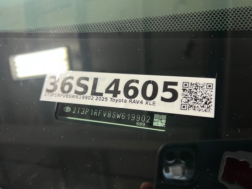 2025 Toyota RAV4 XLE