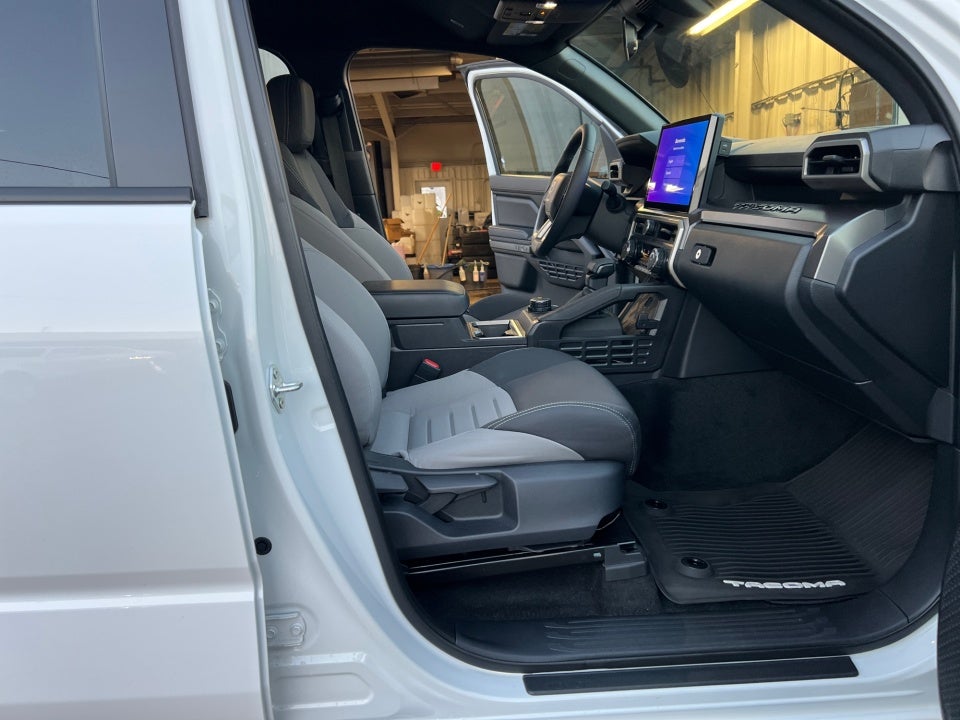 2025 Toyota Tacoma Hybrid TRD Off Road