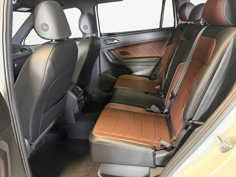 2024 Volkswagen Tiguan 2.0T SEL R-Line