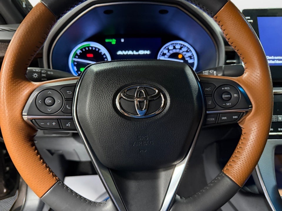 2020 Toyota Avalon Hybrid Limited