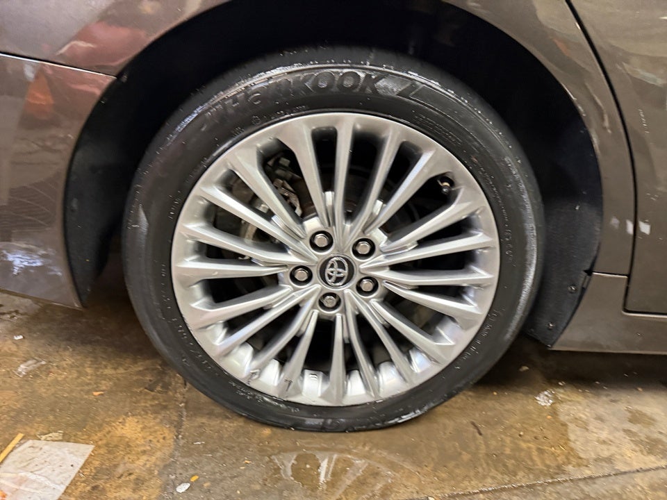 2020 Toyota Avalon Hybrid Limited