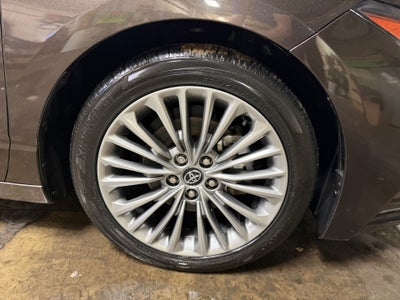 2020 Toyota Avalon Hybrid Limited