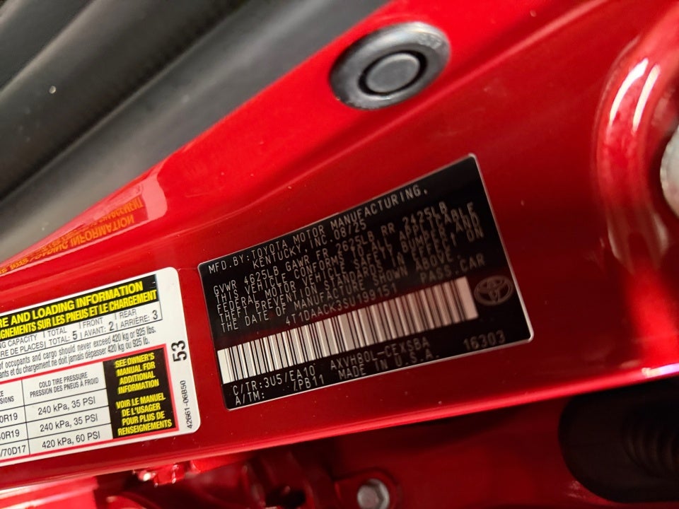 2025 Toyota Camry SE