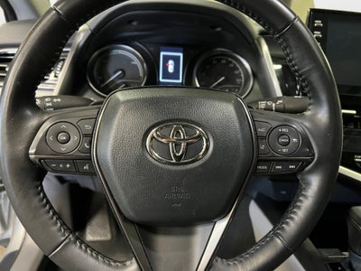 2023 Toyota Camry SE Hybrid