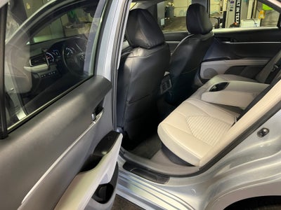 2023 Toyota Camry SE Hybrid