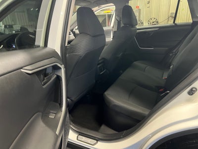 2022 Toyota RAV4 Hybrid LE