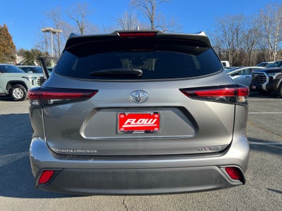 2025 Toyota Highlander XLE