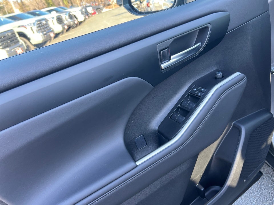 2025 Toyota Highlander XLE