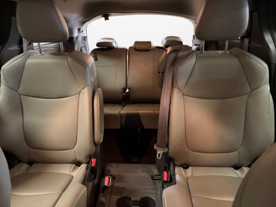 2025 Toyota Sienna XLE 8 Passenger