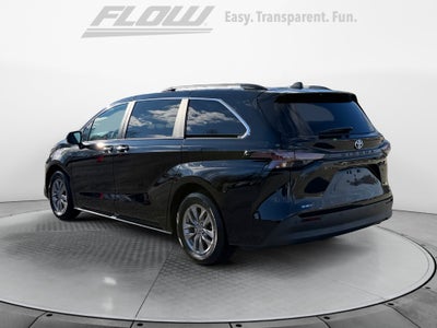 2025 Toyota Sienna XLE 8 Passenger