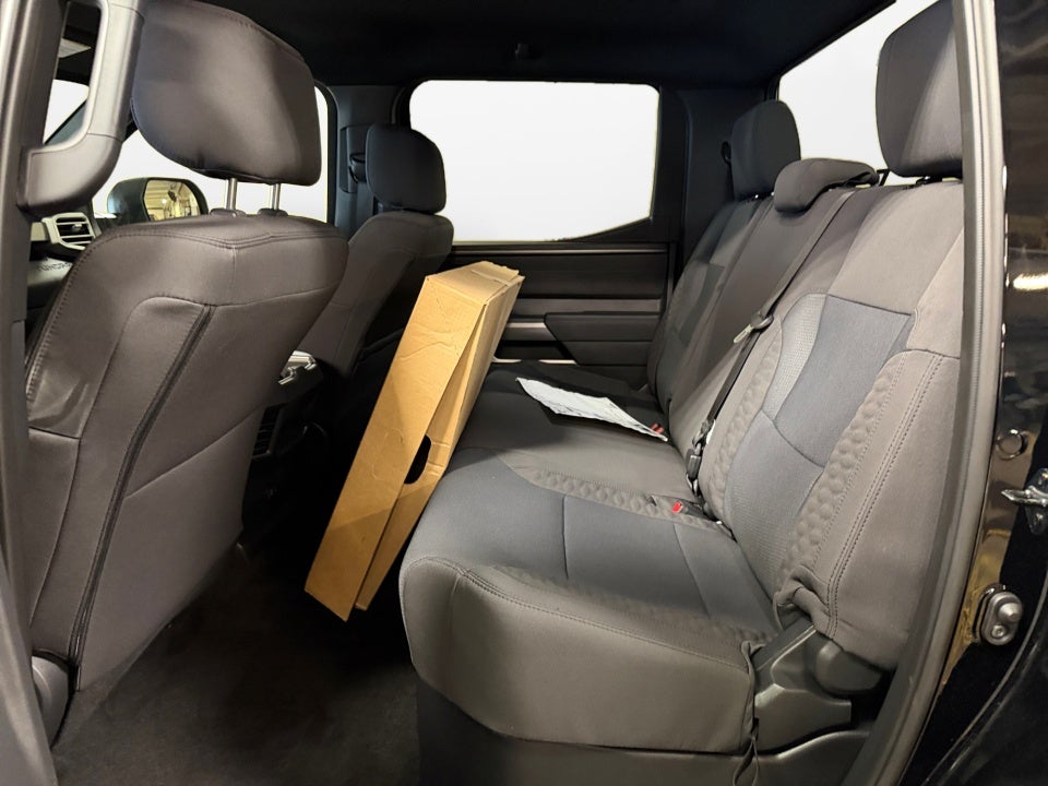 2026 Toyota Tundra SR5 CrewMax 5.5' Bed