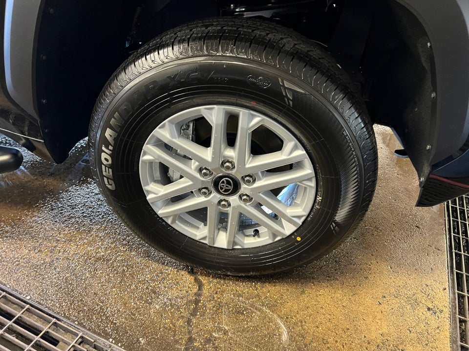 2026 Toyota Tundra SR5 CrewMax 5.5' Bed