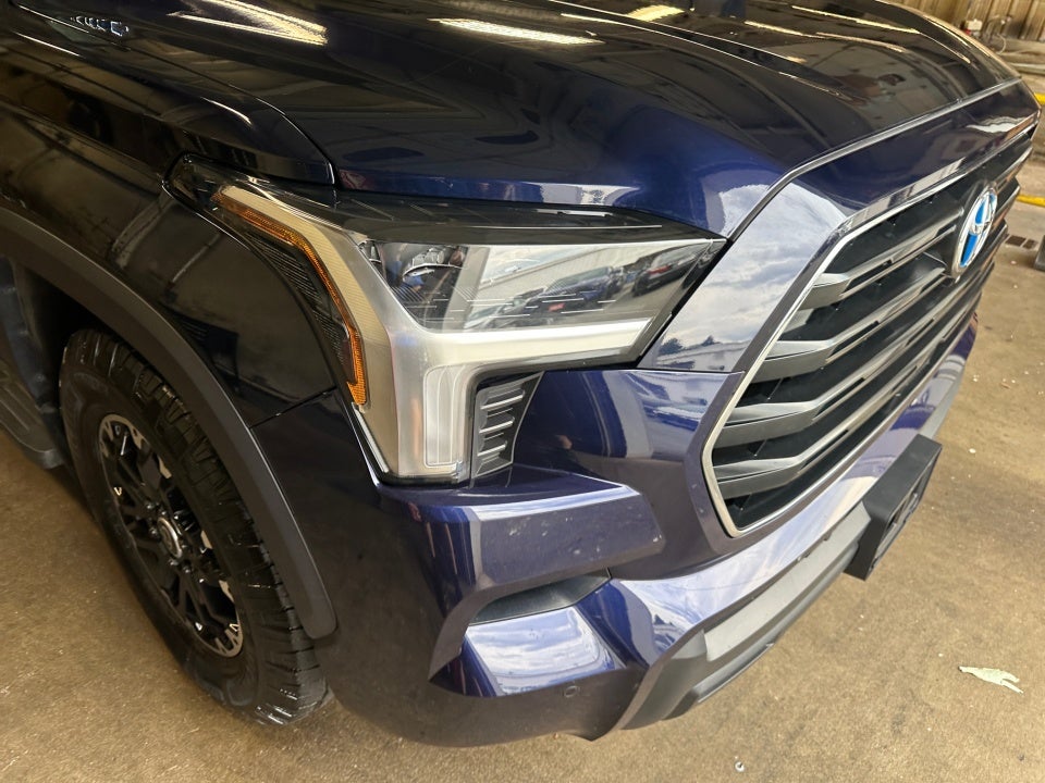 2023 Toyota Sequoia SR5