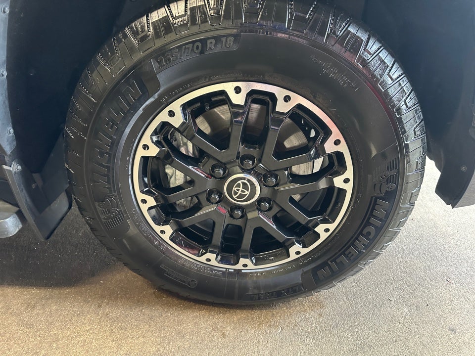 2023 Toyota Sequoia SR5