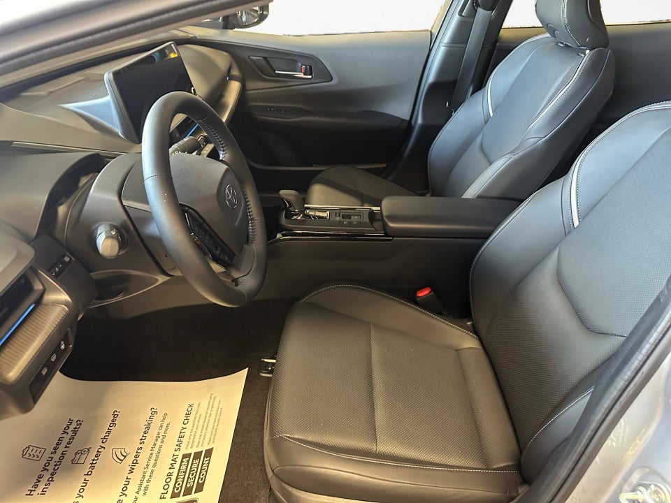 2025 Toyota Prius Limited AWD-e
