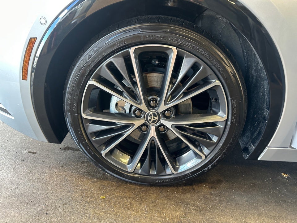 2025 Toyota Prius Limited AWD-e