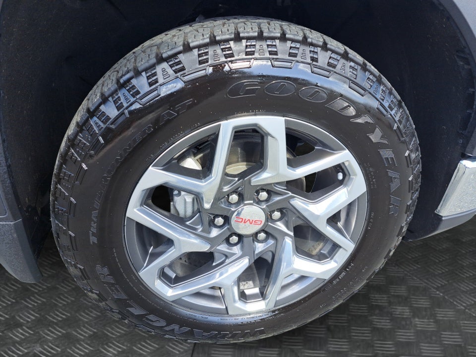 2024 GMC Sierra 1500 4WD Crew Cab Short Box SLT