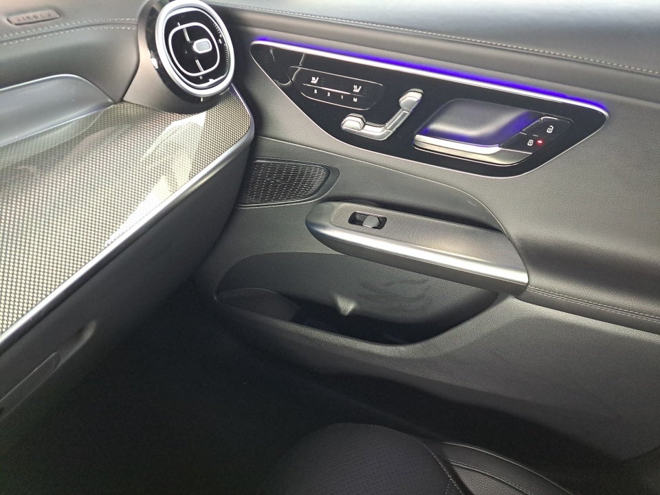 2024 Mercedes-Benz GLC 300 SUV