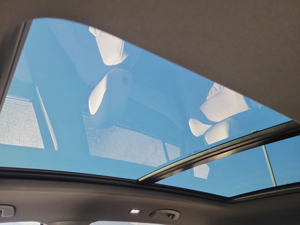 2025 Volkswagen Atlas Cross Sport 2.0T SEL Premium R-Line