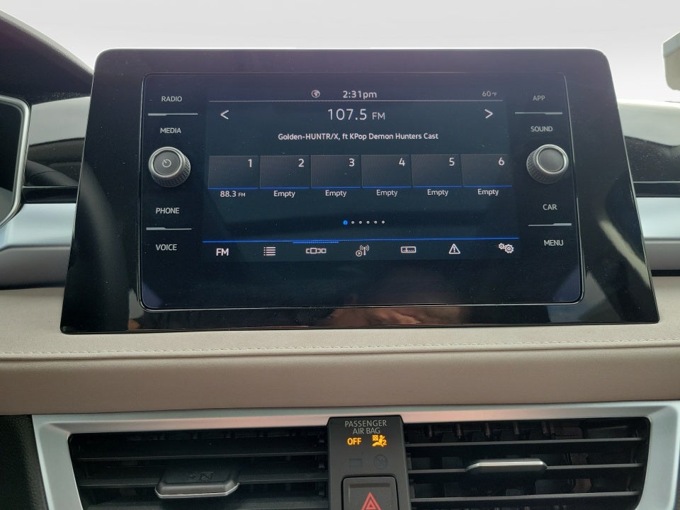 2025 Volkswagen Taos 1.5T SE