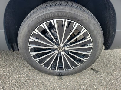 2025 Volkswagen Taos 1.5T SE