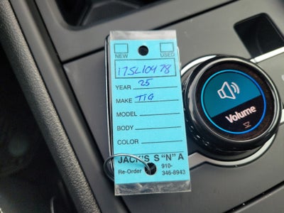 2025 Volkswagen Tiguan 2.0T SE