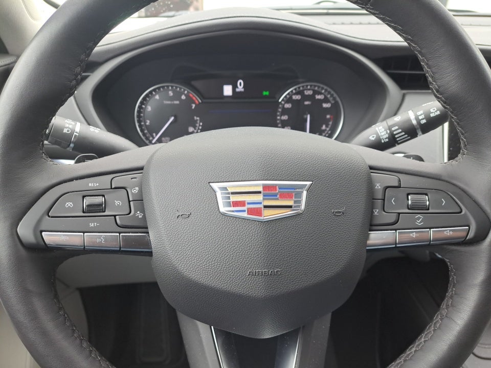 2023 Cadillac XT4 AWD Luxury
