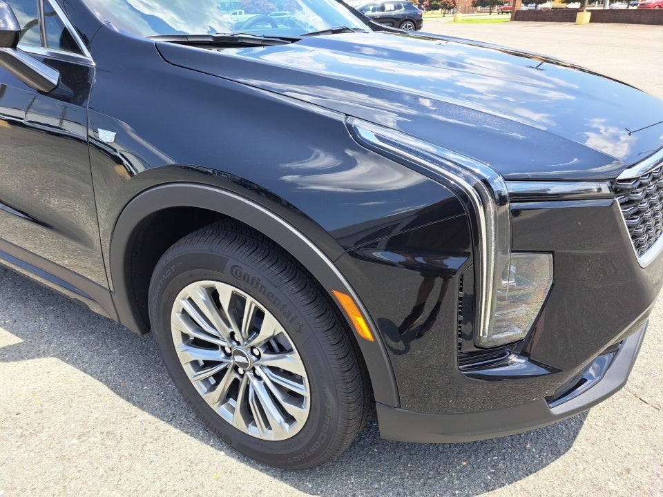 2025 Cadillac XT4 AWD Premium Luxury