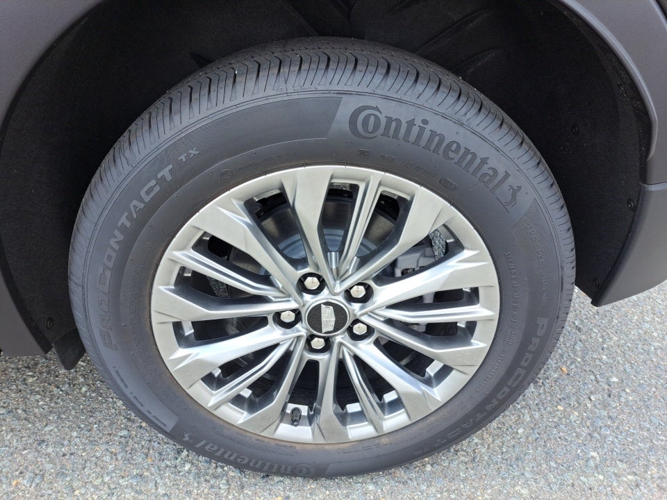 2025 Cadillac XT4 AWD Premium Luxury