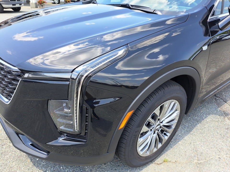 2025 Cadillac XT4 AWD Premium Luxury