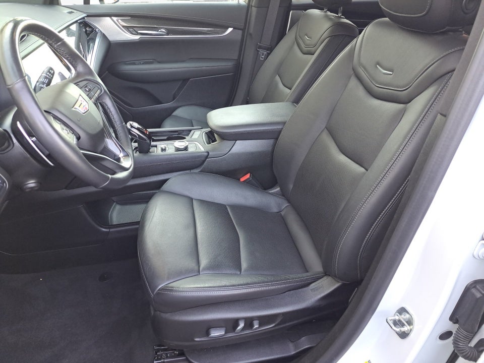 2023 Cadillac XT6 AWD Sport