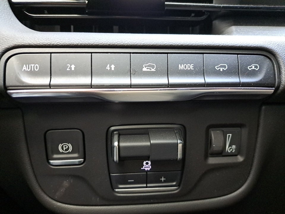 2024 Cadillac Escalade 4WD Premium Luxury