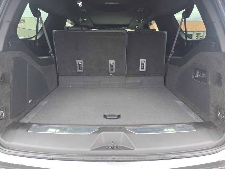 2024 Cadillac Escalade ESV 4WD Premium Luxury