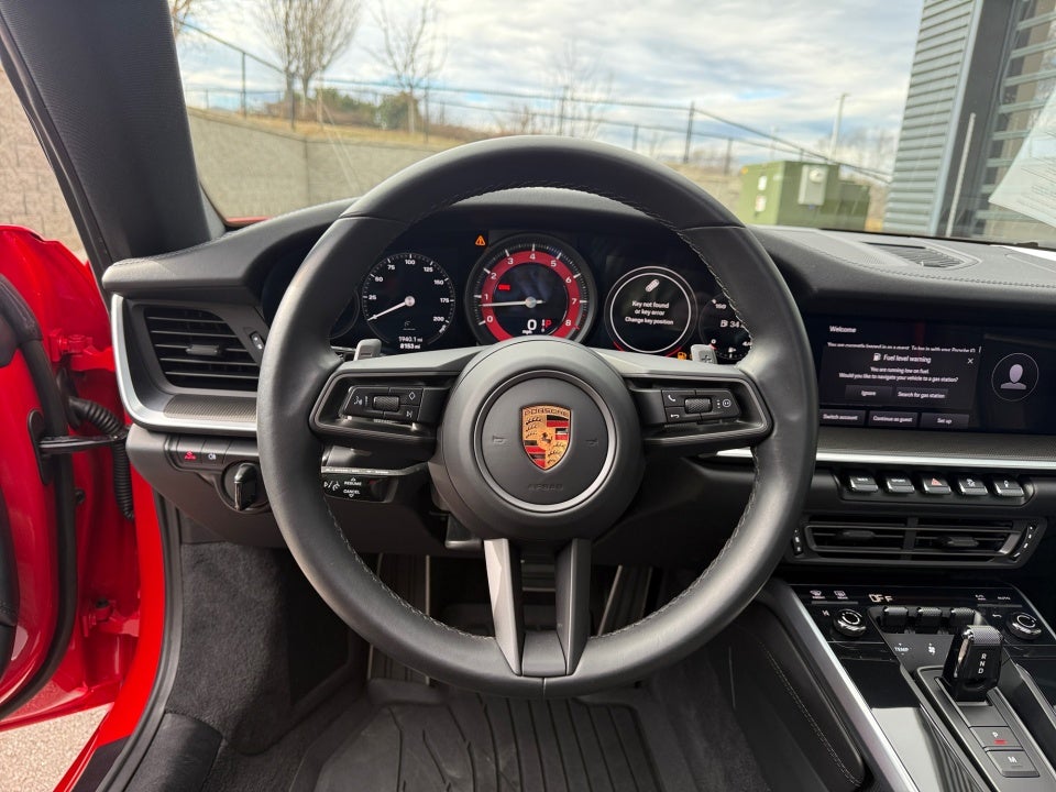 2022 Porsche 911 Carrera