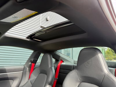 2022 Porsche 911 Carrera