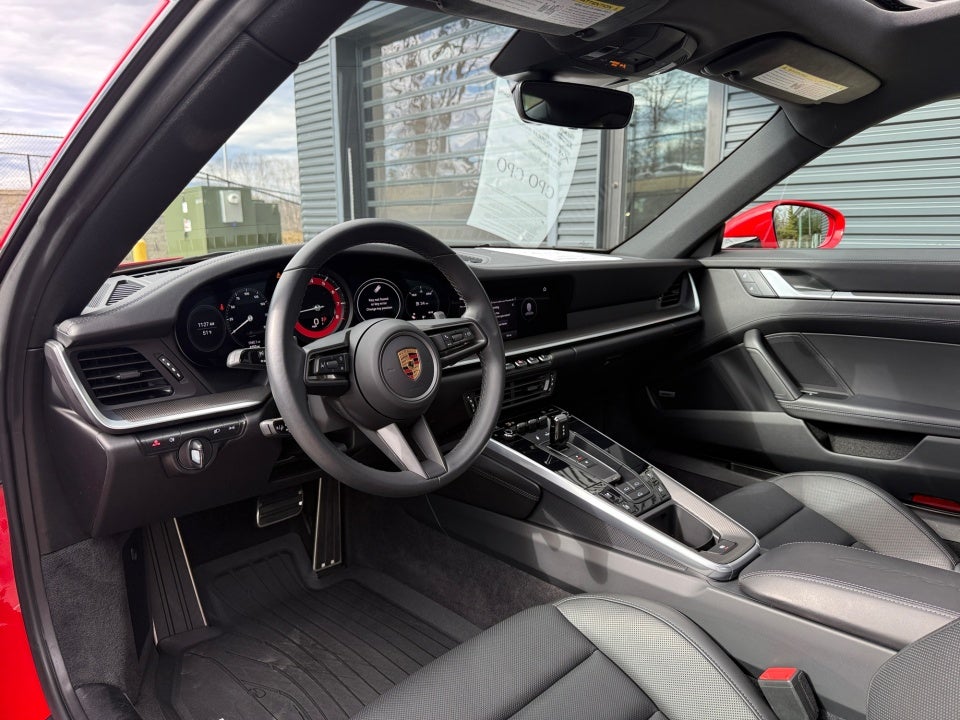 2022 Porsche 911 Carrera