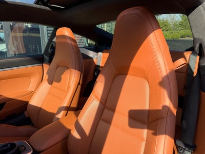 2025 Porsche 911 Carrera