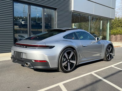 2025 Porsche 911 Carrera