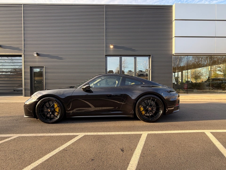 2026 Porsche 911 Carrera GTS