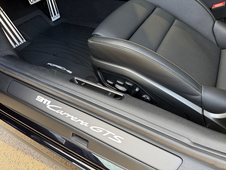 2026 Porsche 911 Carrera GTS