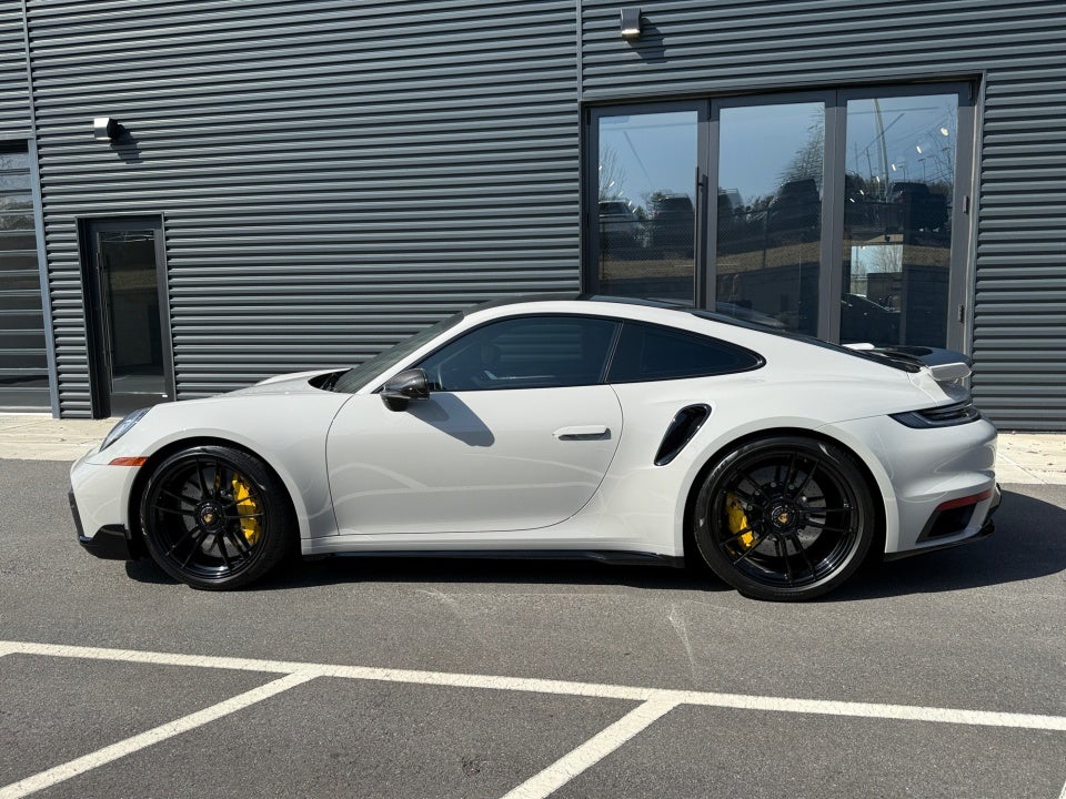 2024 Porsche 911 Turbo S