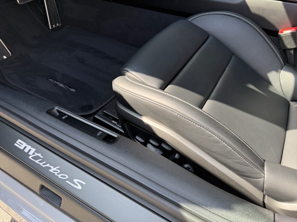2024 Porsche 911 Turbo S