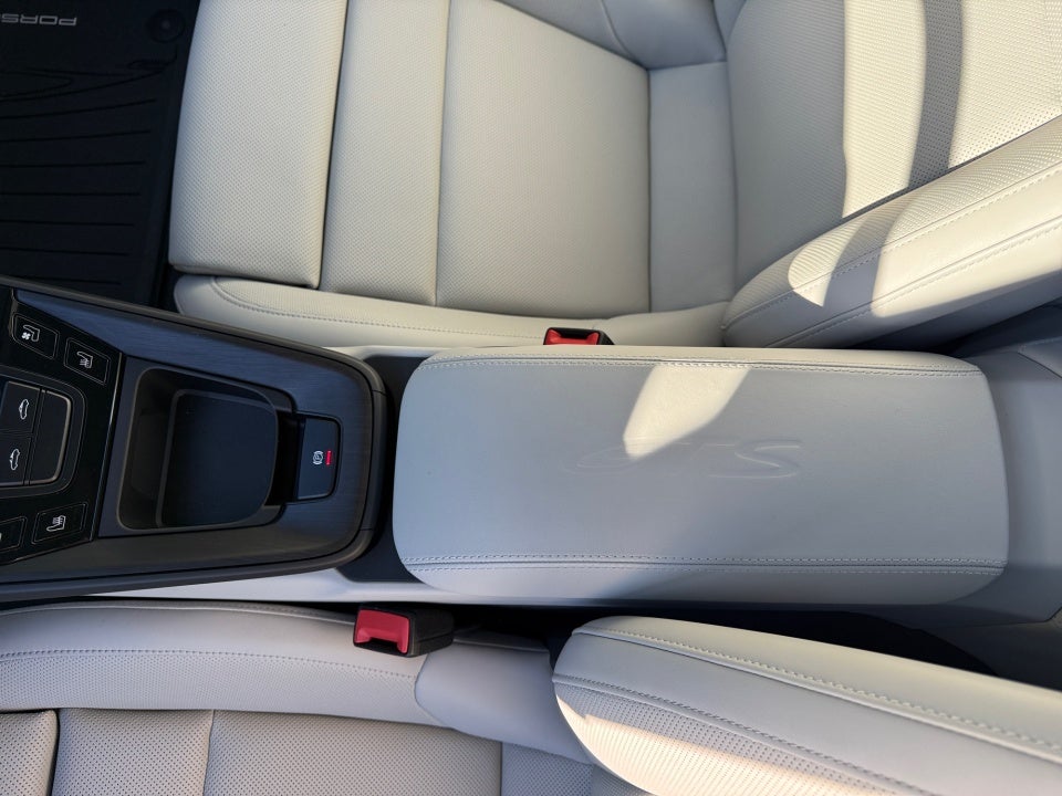 2022 Porsche 911 Targa 4S