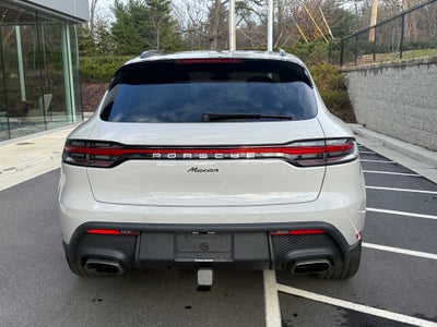 2025 Porsche Macan Base