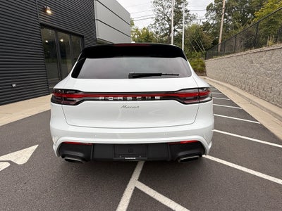 2025 Porsche Macan Base