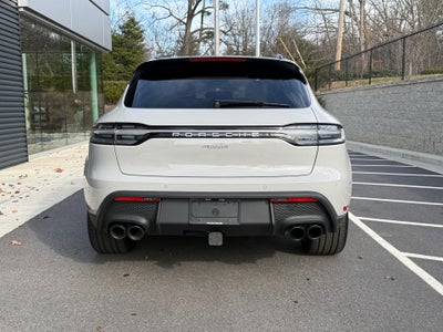 2025 Porsche Macan Base
