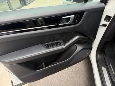 2019 Porsche Cayenne Base